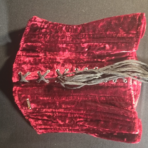 CORSETTERY CRUSHED VELVET MAROON CORSET- SIZE:24 - Picture 1 of 6